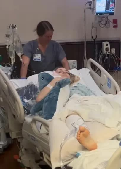 X&uacute;c động lời nhắn Ronaldo gửi nữ thần trượt tuyết su&yacute;t phải cắt cụt ch&acirc;n sau tai nạn kinh ho&agrave;ng ở Olympic- Ảnh 1.