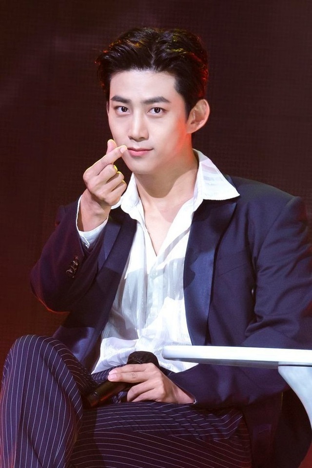 Hot nhất hôm nay: Trai đẹp mẫu mực nhất showbiz cưới bạn gái nhân viên văn phòng vào cuối tháng 4- Ảnh 4.