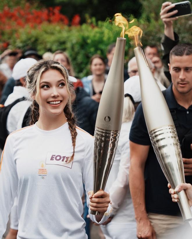 Profile "khủng" của "công chúa tuyết" hot nhất Olympic: 6 huy chương, 1580 điểm SAT, học vật lý lượng tử Stanford, kiếm 23 triệu đô- Ảnh 5. Profile cực