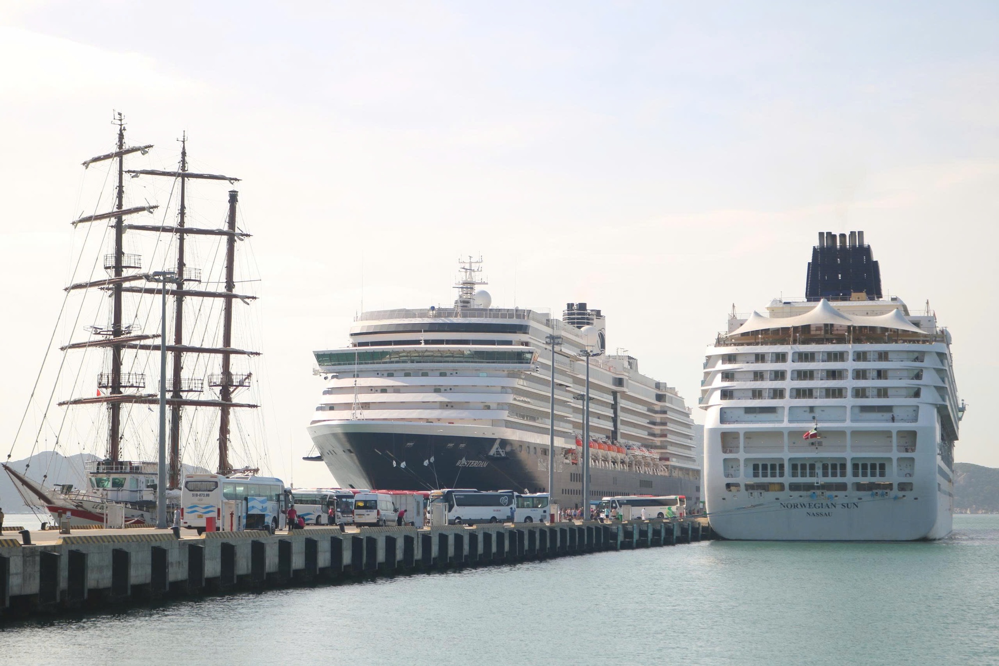 Kh&aacute;nh H&ograve;a: Điểm đến của du lịch t&agrave;u biển Việt Nam- Ảnh 5.