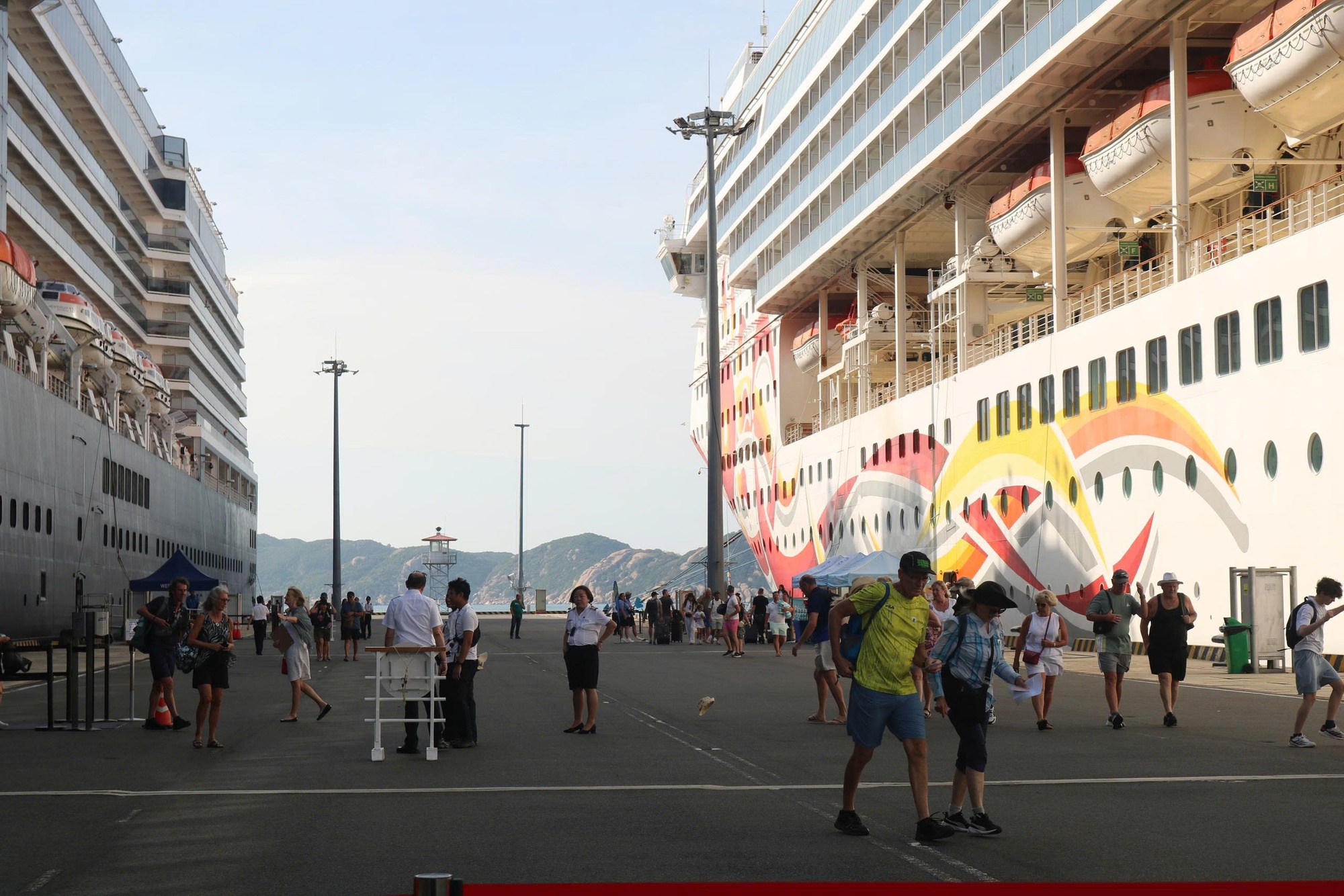 Kh&aacute;nh H&ograve;a: Điểm đến của du lịch t&agrave;u biển Việt Nam- Ảnh 10.