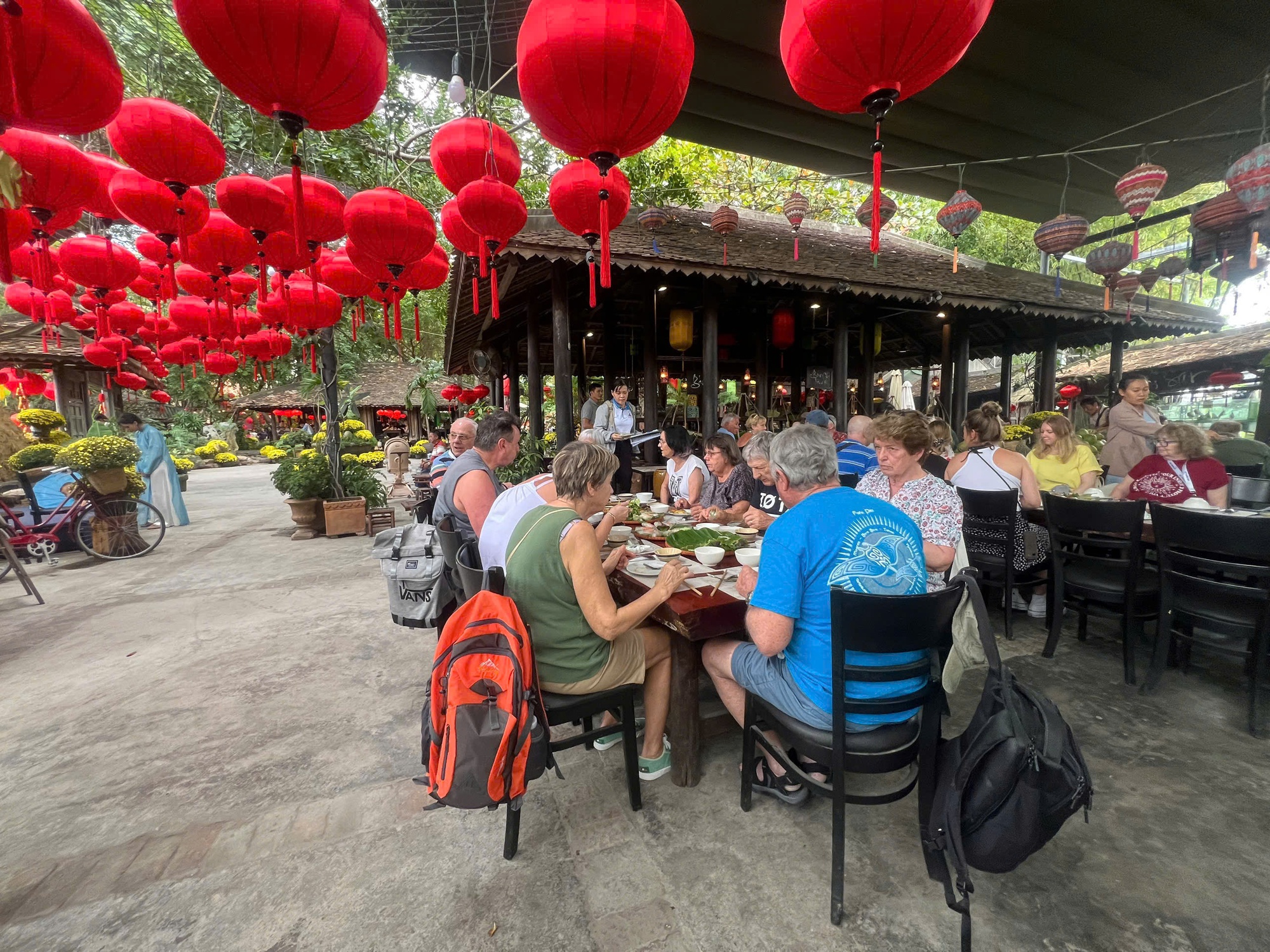 Kh&aacute;nh H&ograve;a: Điểm đến của du lịch t&agrave;u biển Việt Nam- Ảnh 8.