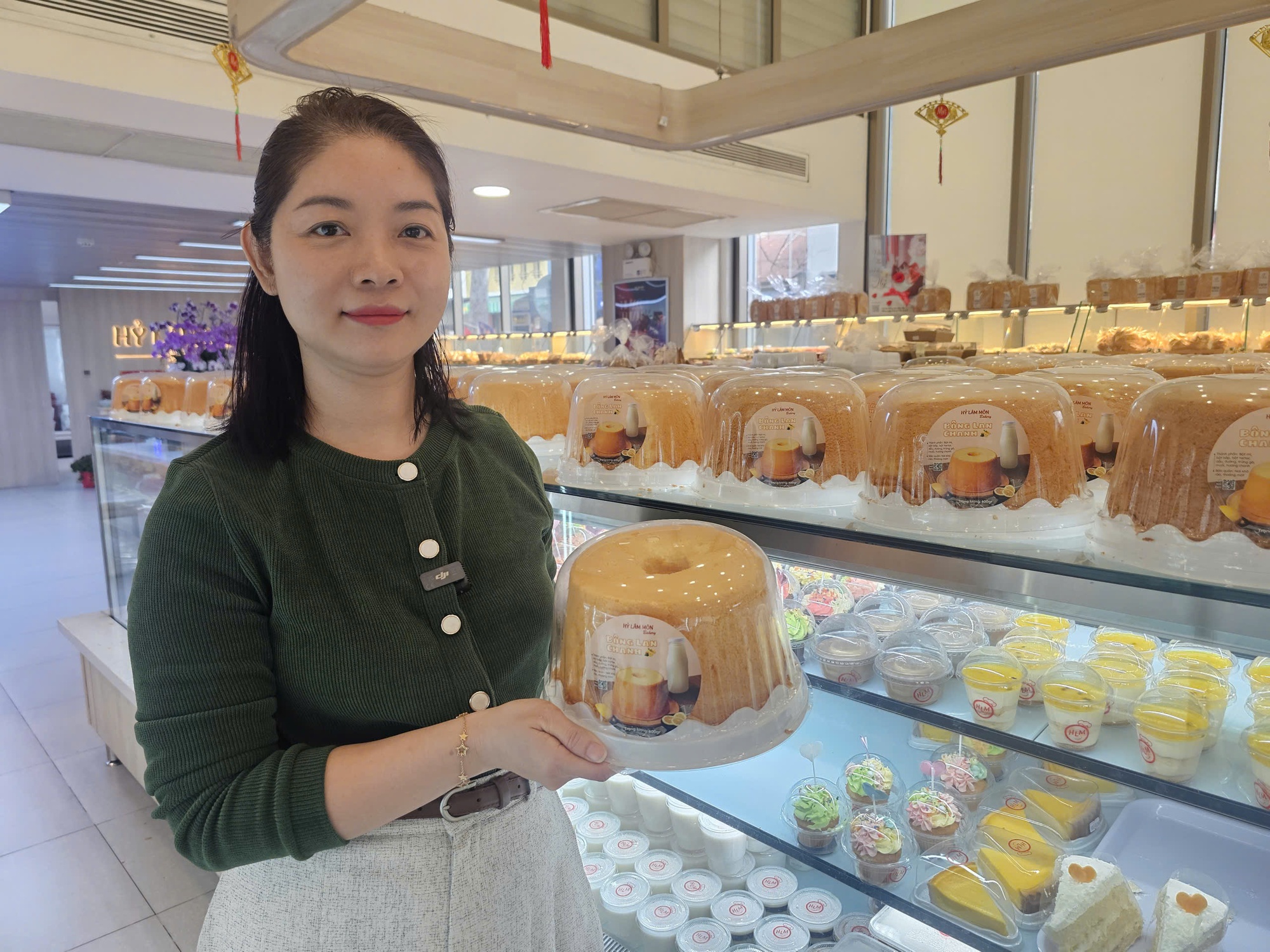 Ngoài vàng bạc, những mặt hàng nào đang “cháy hàng” dịp vía Thần Tài?- Ảnh 2. Ngoài vàng bạc, những mặt hàng nào đang “cháy hàng” dịp vía Thần Tài?- Ảnh 2.