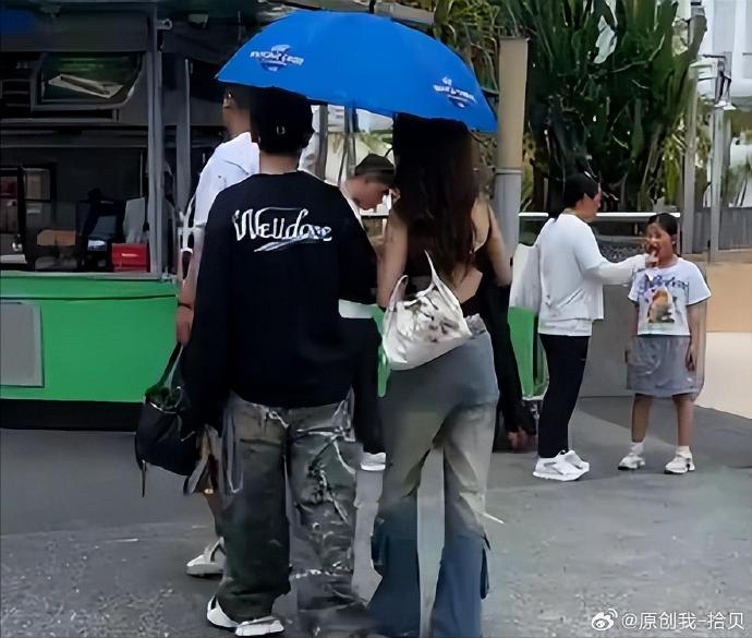 Danh tính bạn gái mới của Huỳnh Hiểu Minh: Kém 22 tuổi, mới yêu đã hưởng đặc quyền chưa tình cũ nào có được- Ảnh 2. Danh tính bạn gái mới của Huỳnh Hiểu Minh: Kém 22 tuổi, mới yêu đã hưởng đặc quyền chưa tình cũ nào có được- Ảnh 2.