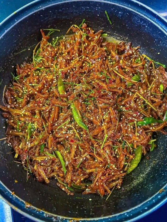 Sau Tết, 1 loại thực phẩm quen thuộc dễ khiến kh&ocirc;ng gian bếp trở n&ecirc;n nặng nề nếu d&ugrave;ng sai c&aacute;ch- Ảnh 2.