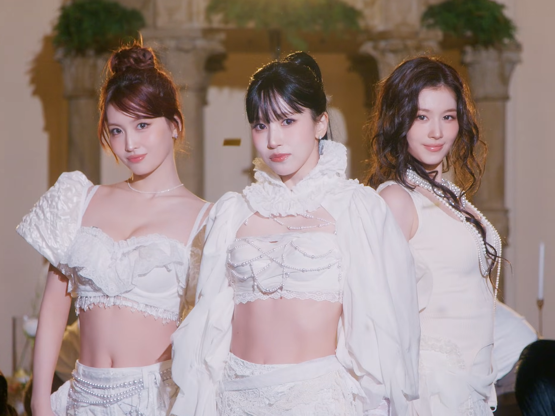 Showbiz c&oacute; 3 mỹ nh&acirc;n visual như ti&ecirc;n hạ ph&agrave;m: Xuất hiện l&agrave; hot, cần bảo tồn nhan sắc n&agrave;y ngay- Ảnh 3.