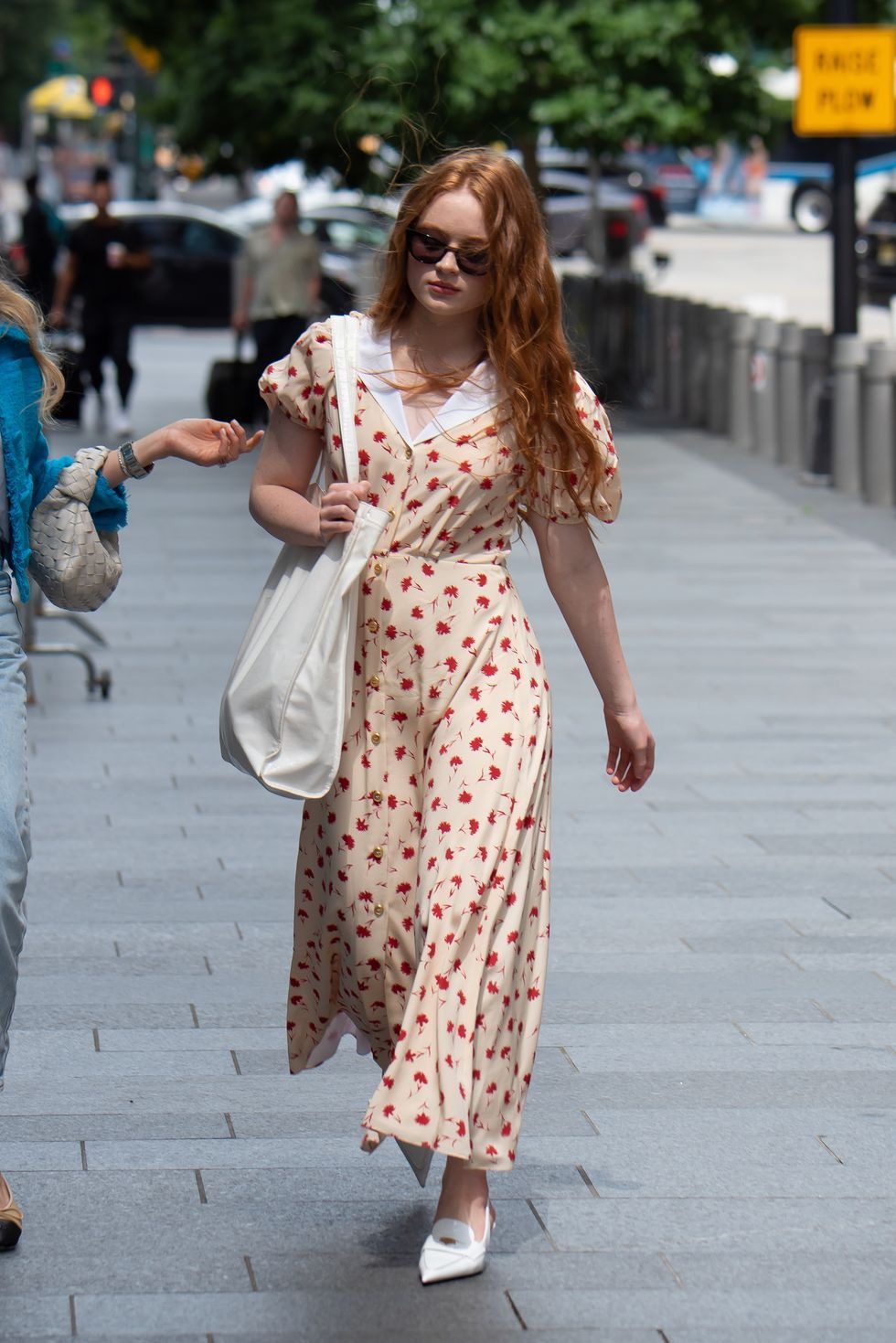 Cô gái dậy thì thành công nhất Hollywood: Trời sinh tóc đỏ mắt xanh, visual quá đỉnh cả thế giới không ai làm lại- Ảnh 10. Cô gái dậy thì thành công nhất Hollywood: Trời sinh tóc đỏ mắt xanh, visual quá đỉnh cả thế giới không ai làm lại- Ảnh 10.