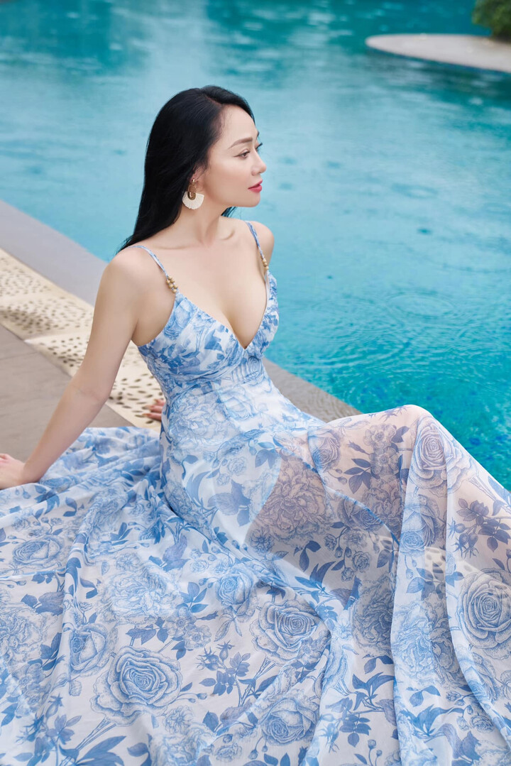 "Người t&igrave;nh m&agrave;n ảnh" của Hồng Đăng: Mỹ nh&acirc;n một thời, U50 trẻ đẹp ngỡ ng&agrave;ng- Ảnh 5.