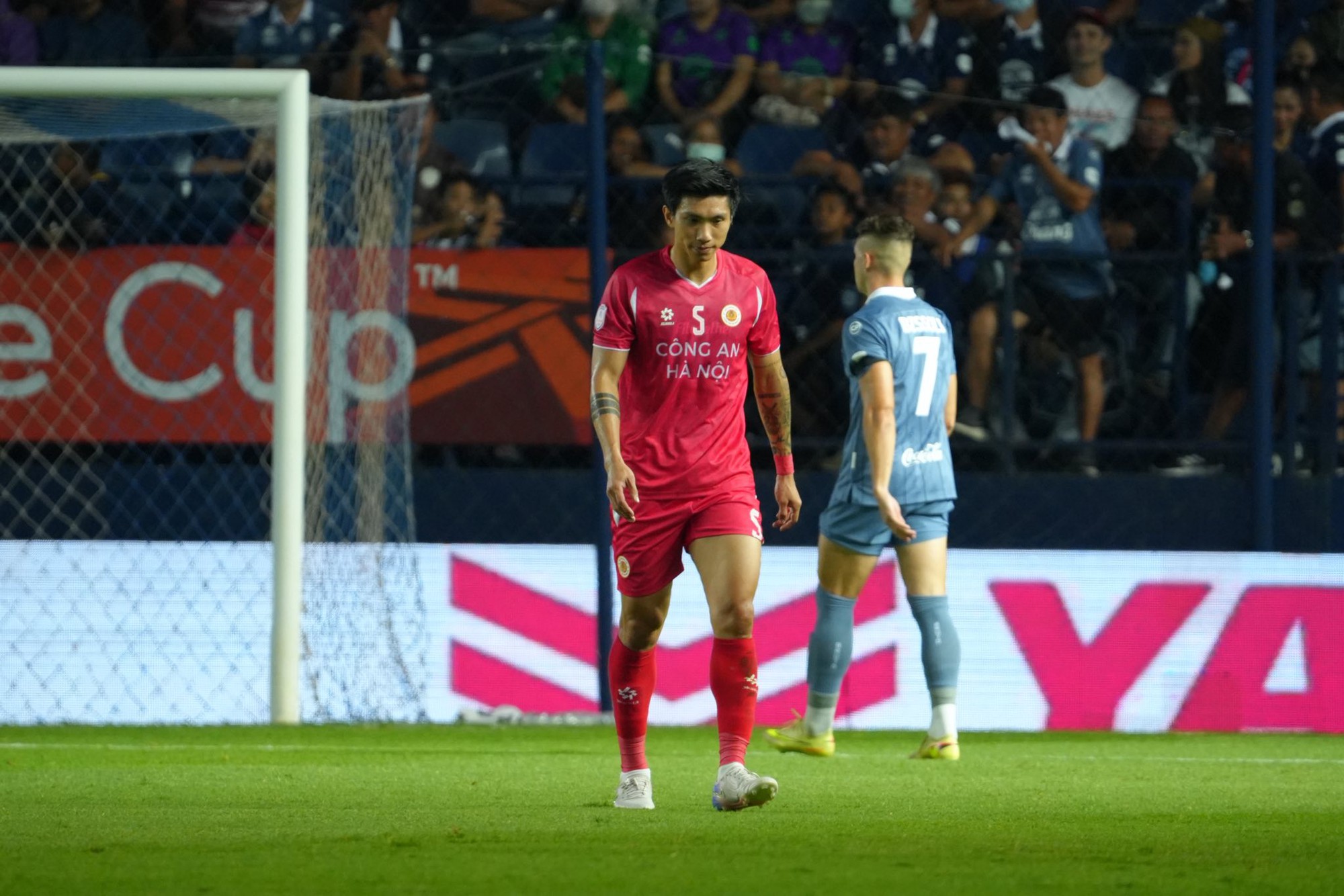 Nụ cười trở lại tr&ecirc;n m&ocirc;i Đo&agrave;n Văn Hậu- Ảnh 1.