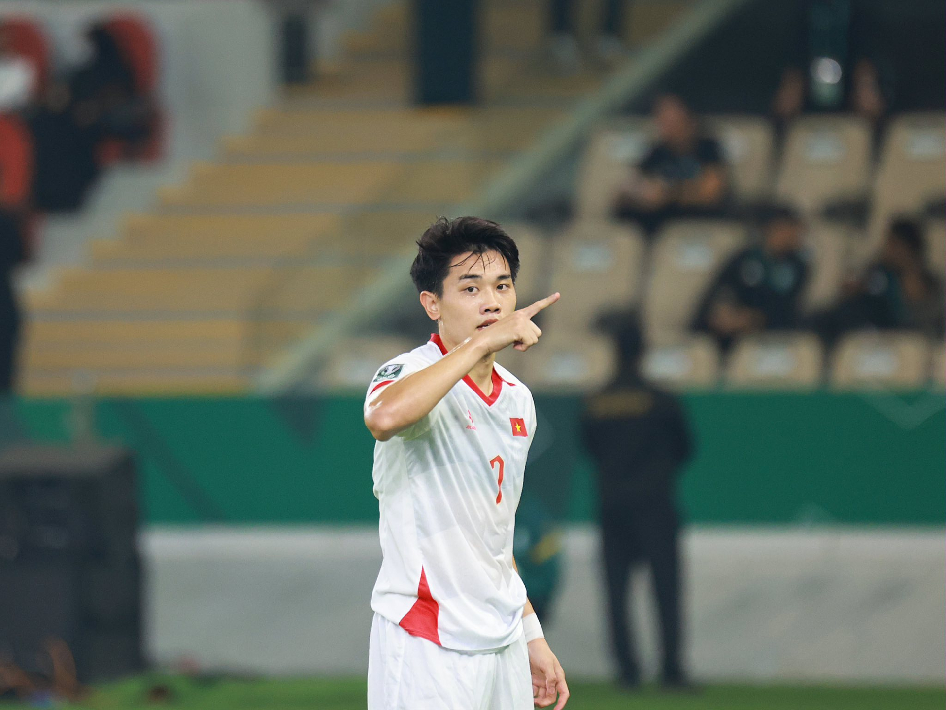 "Đ&igrave;nh Bắc bị l&agrave;m sao thế?"- Ảnh 1.