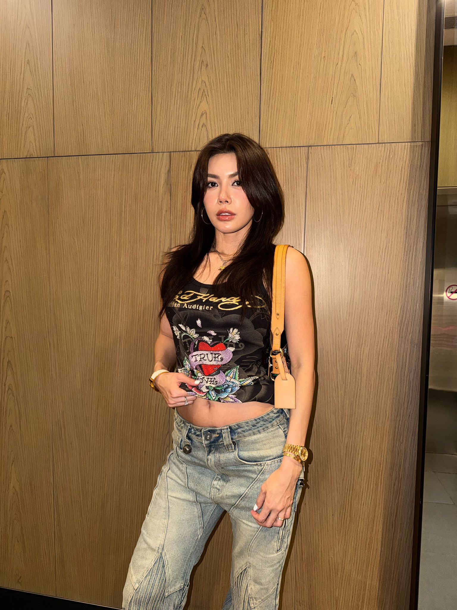 Drama đầu năm: Minh T&uacute; vướng tranh c&atilde;i dữ dội v&igrave; một c&acirc;u n&oacute;i thẳng mặt Lương Th&ugrave;y Linh- Ảnh 2.