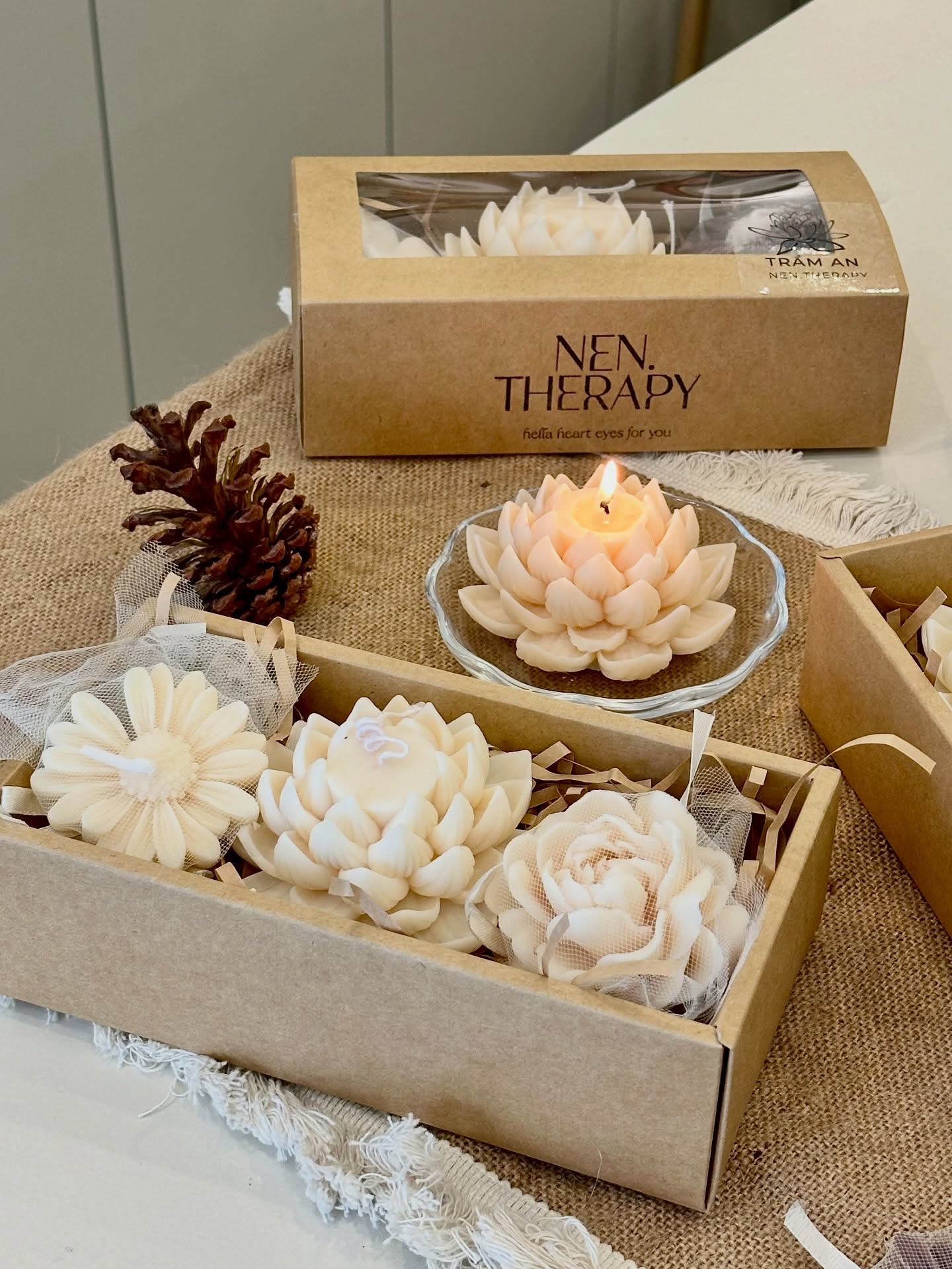 2 vật phẩm d&acirc;ng b&agrave;n thờ Rằm th&aacute;ng Gi&ecirc;ng đang "g&acirc;y sốt": Vừa sang trọng, thanh tịnh lại h&uacute;t t&agrave;i lộc vượng kh&iacute;- Ảnh 9.