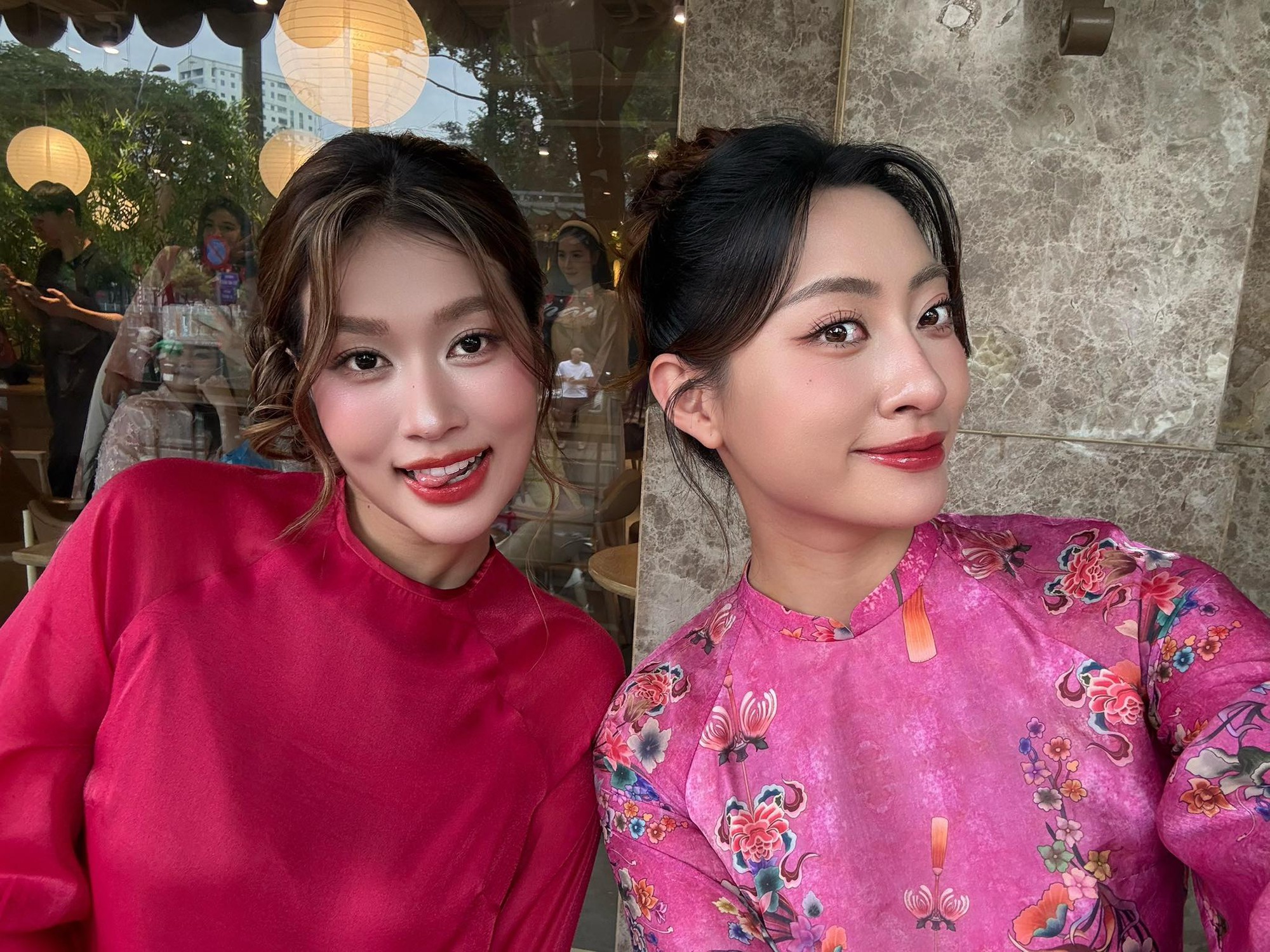 Showbiz Việt ng&agrave;y V&iacute;a Thần t&agrave;i: Lan Ngọc tặng v&agrave;ng, 1 sao nữ d&acirc;ng m&acirc;m c&uacute;ng to&agrave;n tiền v&agrave;ng g&acirc;y cho&aacute;ng! - Ảnh 5.