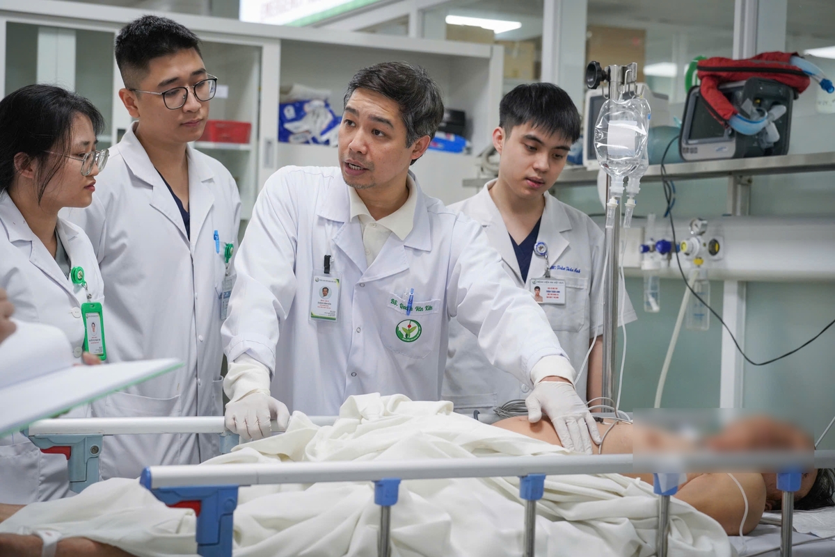 B&aacute;c sĩ BV Việt Đức: 'Bệnh nh&acirc;n tự ngồi dậy sau mổ l&agrave; m&oacute;n qu&agrave; 27/2 &yacute; nghĩa nhất'