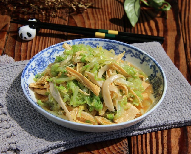 Vào mùa xuân, hãy nấu 5 món ăn từ loại rau rất tốt làm dịu dạ dày tự nhiên, cực tươi ngon và đưa vị- Ảnh 3. Vào mùa xuân, hãy nấu 5 món ăn từ loại rau rất tốt làm dịu dạ dày tự nhiên, cực tươi ngon và đưa vị- Ảnh 3.