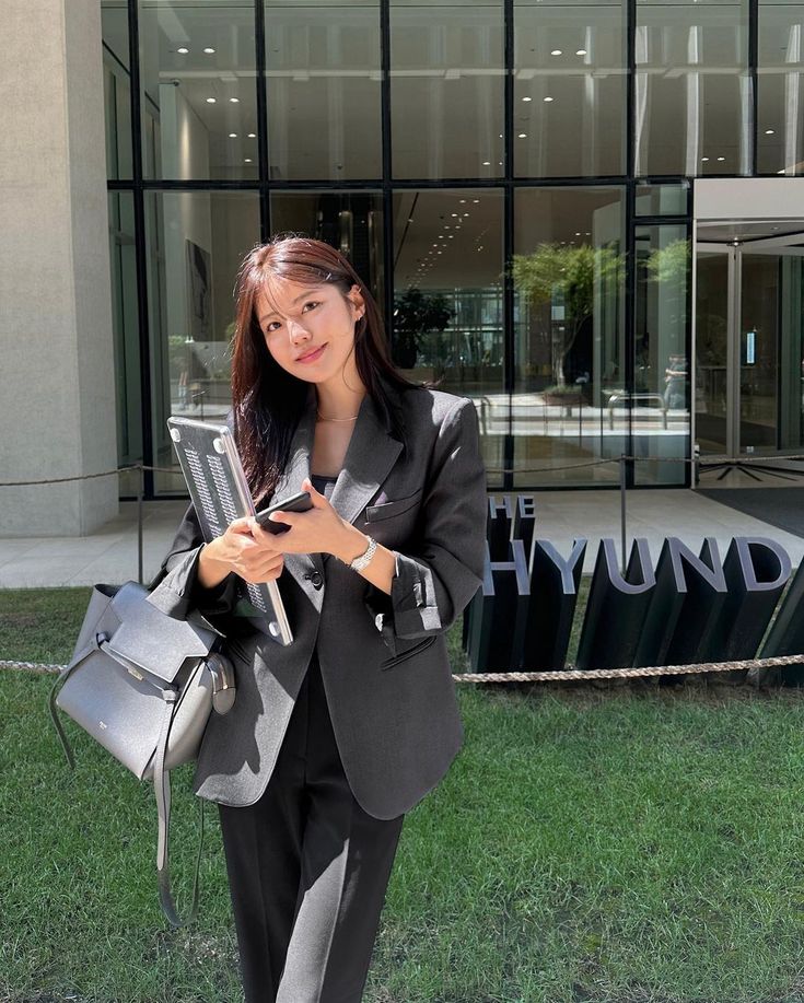 Nghĩ đến lương th&aacute;ng 2 m&agrave; buồn: Thưởng Tết cao, giờ mới "thấm c&aacute;i cảnh"- Ảnh 1.