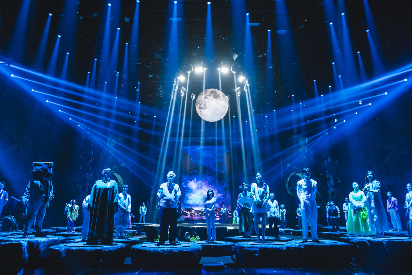 Tập 2 show t&acirc;m linh chấn động H&agrave;n Quốc bị y&ecirc;u cầu gỡ bỏ ngay lập tức: Đại diện &ecirc;-k&iacute;p c&ocirc;ng khai xin lỗi- Ảnh 1.