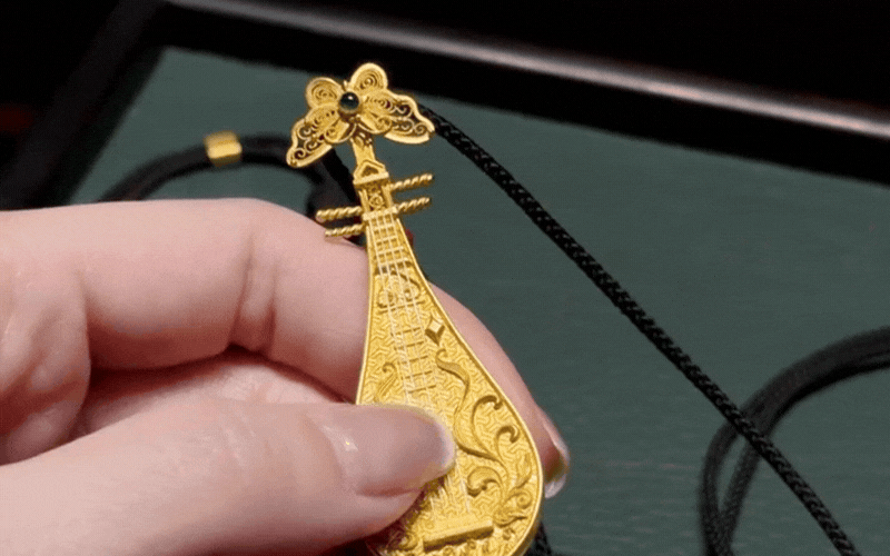 B&iacute; ẩn tiệm v&agrave;ng cổ 3 đời khiến giới si&ecirc;u gi&agrave;u m&ecirc; mẩn: Ph&uacute; b&agrave; h&eacute; lộ quy tắc 'ngầm', chờ r&ograve;ng r&atilde; hơn 1 năm mới tới lượt- Ảnh 12.