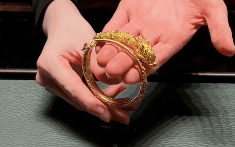 B&iacute; ẩn tiệm v&agrave;ng cổ 3 đời khiến giới si&ecirc;u gi&agrave;u m&ecirc; mẩn: Ph&uacute; b&agrave; h&eacute; lộ quy tắc 'ngầm', chờ r&ograve;ng r&atilde; hơn 1 năm mới tới lượt- Ảnh 7.