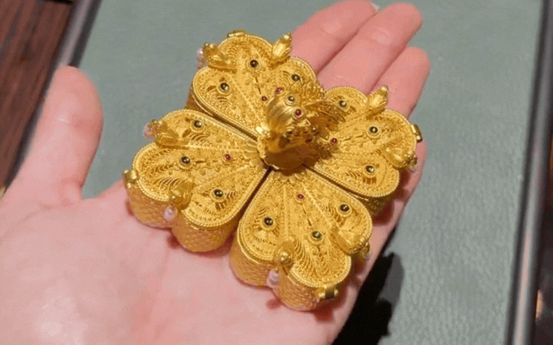 B&iacute; ẩn tiệm v&agrave;ng cổ 3 đời khiến giới si&ecirc;u gi&agrave;u m&ecirc; mẩn: Ph&uacute; b&agrave; h&eacute; lộ quy tắc 'ngầm', chờ r&ograve;ng r&atilde; hơn 1 năm mới tới lượt- Ảnh 9.