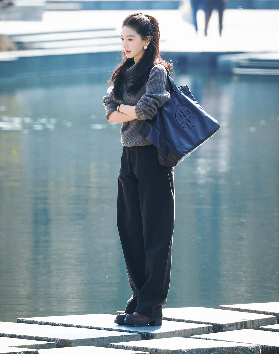 Khi Chương Nhược Nam hết làm bạch nguyệt quang: Nhìn cứ hao hao Go Youn Jung thế này!- Ảnh 10. Khi Chương Nhược Nam hết làm bạch nguyệt quang: Nhìn cứ hao hao Go Youn Jung thế này!- Ảnh 10.