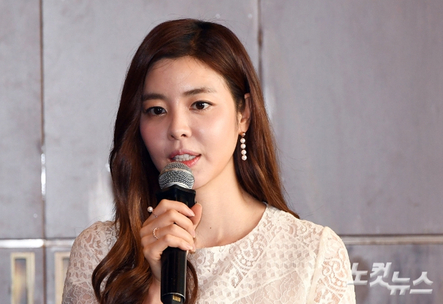 Không thể tin nổi chuyện này có thể xảy đến với mỹ nhân Giày Thủy Tinh- Ảnh 1. Không thể tin nổi chuyện này có thể xảy đến với mỹ nhân Giày Thủy Tinh- Ảnh 1.