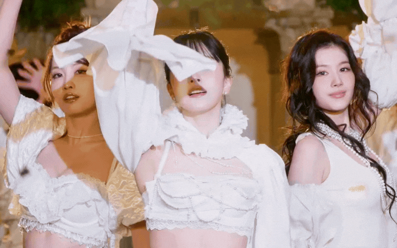 Showbiz c&oacute; 3 mỹ nh&acirc;n visual như ti&ecirc;n hạ ph&agrave;m: Xuất hiện l&agrave; hot, cần bảo tồn nhan sắc n&agrave;y ngay- Ảnh 1.