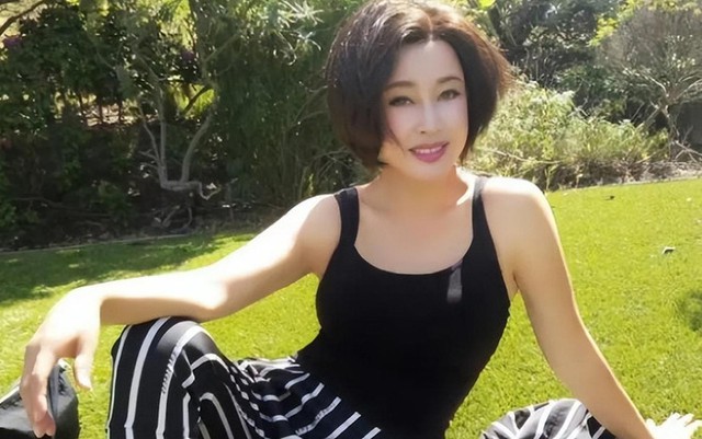 Mỹ nh&acirc;n U80 vẫn kh&ocirc;ng ngại diễn vai thiếu nữ: C&oacute; 4 mẹo chống nhăn ngăn gi&agrave; phụ nữ trung ni&ecirc;n kh&ocirc;ng n&ecirc;n bỏ qua- Ảnh 3.