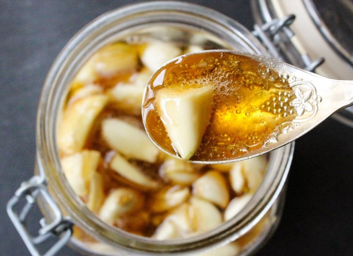 Loại rau củ rẻ tiền nhưng l&agrave; "kho kh&aacute;ng sinh tự nhi&ecirc;n" ngo&agrave;i chợ b&aacute;n rất rẻ- Ảnh 2.