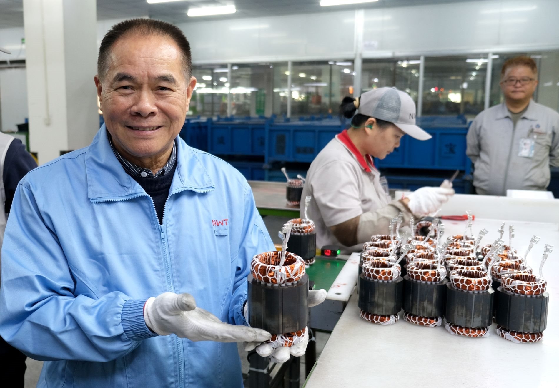 B&ecirc;n trong nh&agrave; m&aacute;y sản xuất 1 triệu chiếc m&aacute;y h&uacute;t ẩm/năm- Ảnh 6.