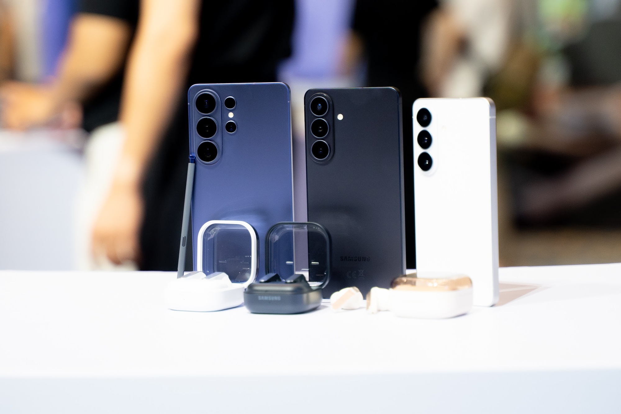 Galaxy S26 series ra mắt, ưu đ&atilde;i l&ecirc;n đến 8 triệu khi thu cũ l&ecirc;n đời tại CellphoneS- Ảnh 3.