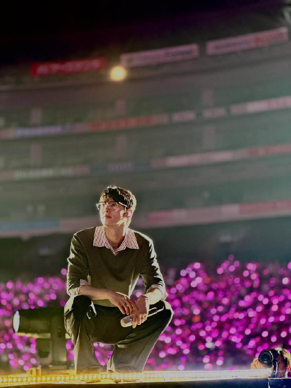 Nam ca sĩ bị Bộ Quốc ph&ograve;ng xo&aacute; sổ: 47,4 triệu fan ra nhạc vẫn flop, nguy cơ hết thời v&igrave; đại &aacute;n kinh tế- Ảnh 9.