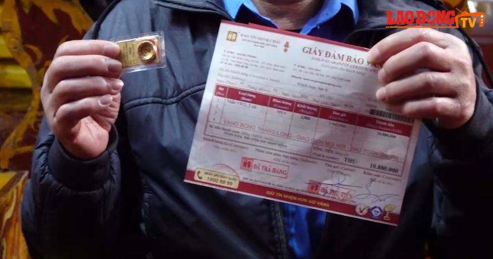 Ch&acirc;n dung cụ &ocirc;ng 70 tuổi ở H&agrave; Nội trở th&agrave;nh "th&aacute;nh giữ chuỗi" mua v&agrave;ng Thần T&agrave;i suốt 14 năm- Ảnh 6.