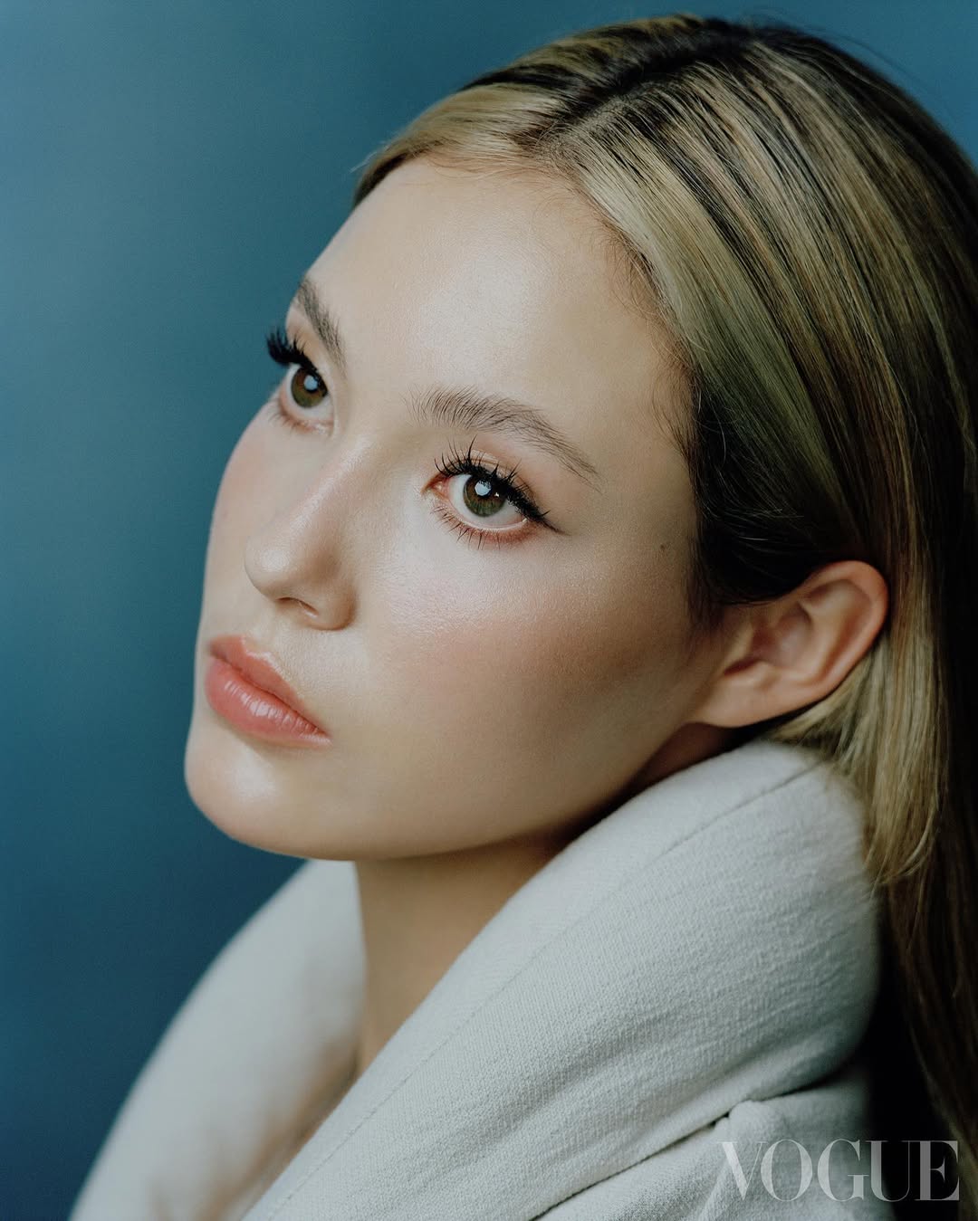 Nhan sắc v&ocirc; thực của 