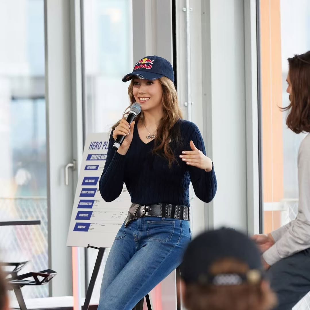 Nhan sắc v&ocirc; thực của 