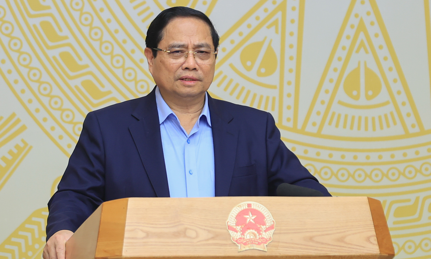 Thủ tướng: Ph&aacute;t triển ph&acirc;n kh&uacute;c nh&agrave; ở cho người thu nhập từ 20 triệu đồng/th&aacute;ng- Ảnh 1.