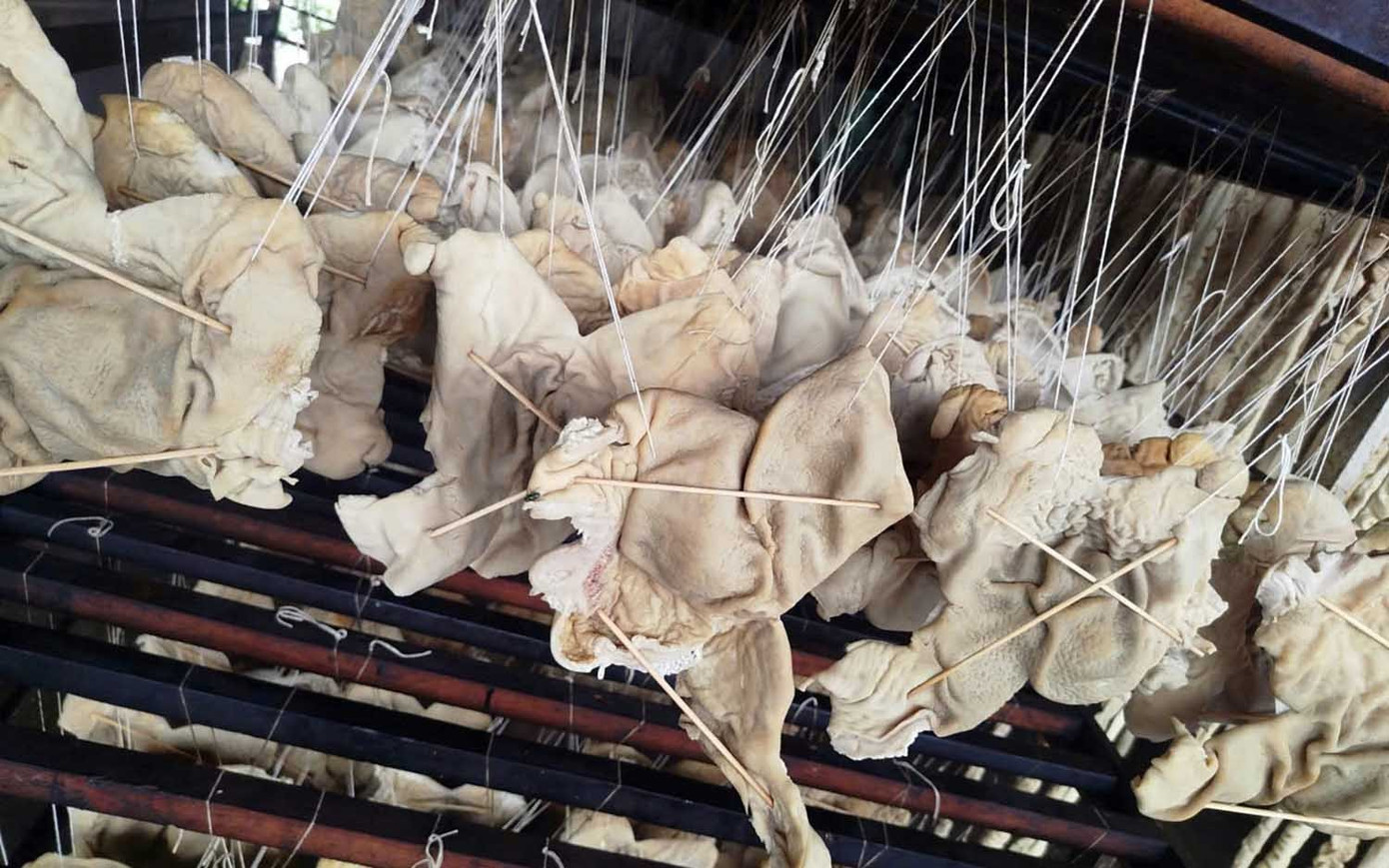 Hơn 55 tấn l&ograve;ng, dạ d&agrave;y v&agrave; ch&acirc;n g&agrave; kh&ocirc;ng r&otilde; nguồn gốc trong kho doanh nghiệp ở Hải Ph&ograve;ng- Ảnh 3.