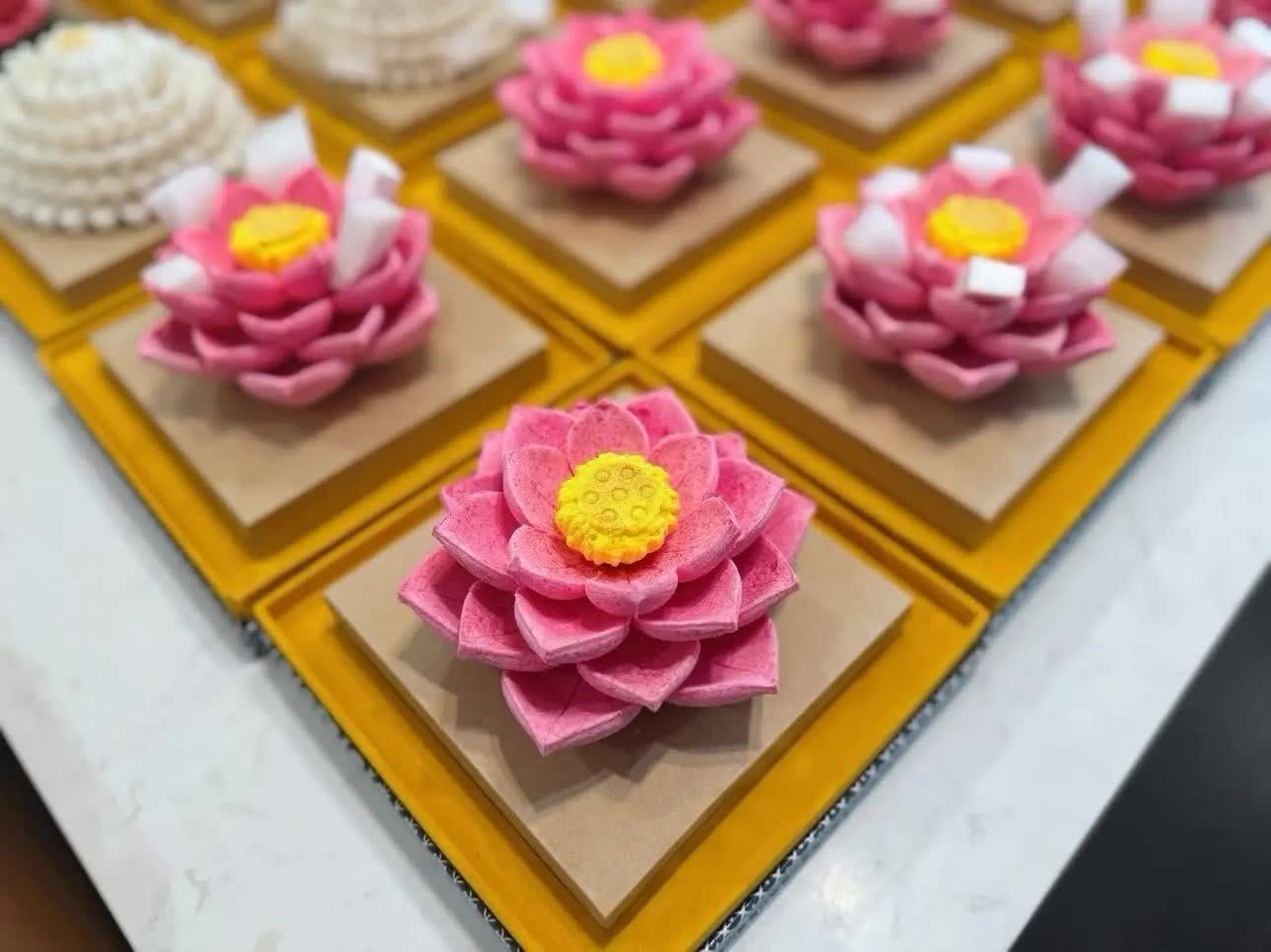 2 vật phẩm d&acirc;ng b&agrave;n thờ Rằm th&aacute;ng Gi&ecirc;ng đang "g&acirc;y sốt": Vừa sang trọng, thanh tịnh lại h&uacute;t t&agrave;i lộc vượng kh&iacute;- Ảnh 15.