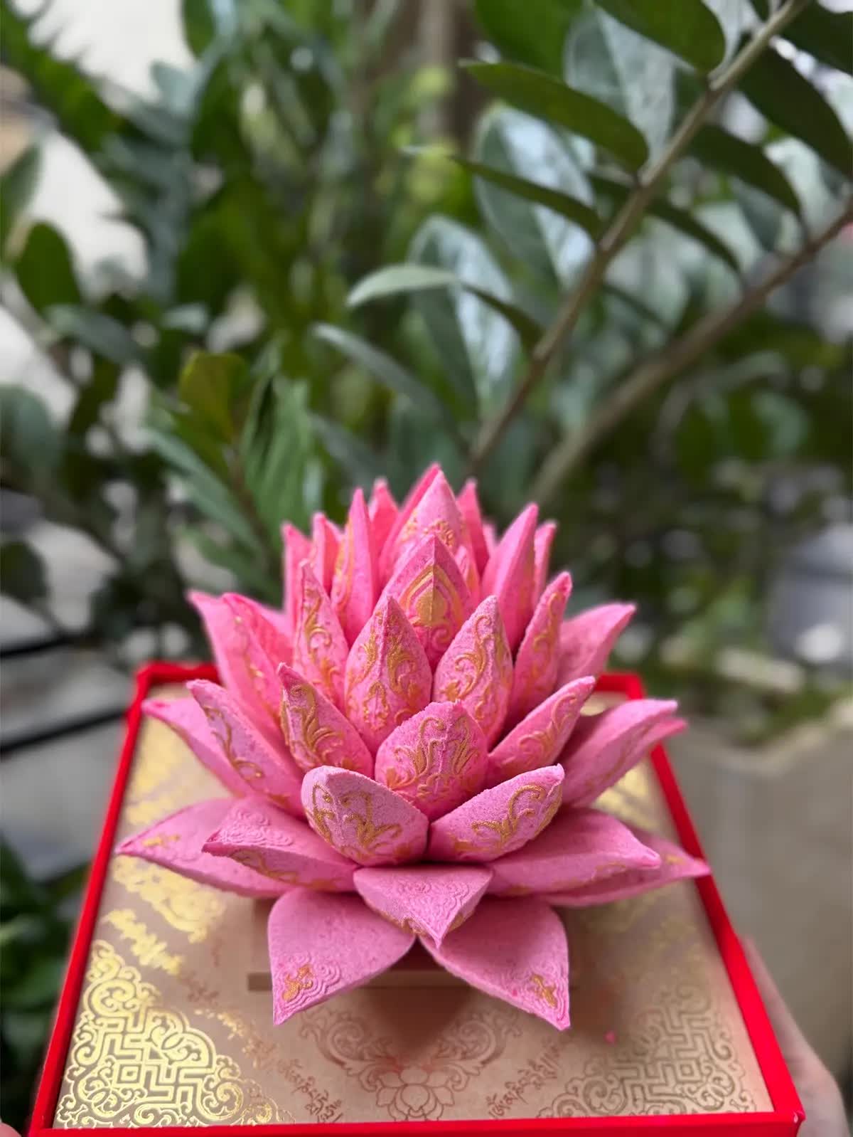 2 vật phẩm d&acirc;ng b&agrave;n thờ Rằm th&aacute;ng Gi&ecirc;ng đang "g&acirc;y sốt": Vừa sang trọng, thanh tịnh lại h&uacute;t t&agrave;i lộc vượng kh&iacute;- Ảnh 19.