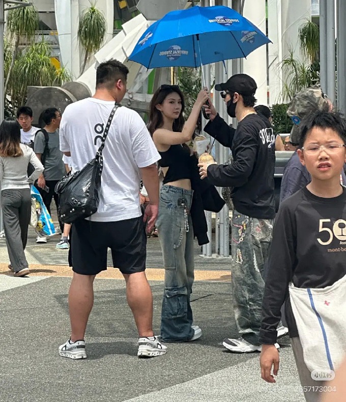 Danh tính bạn gái mới của Huỳnh Hiểu Minh: Kém 22 tuổi, mới yêu đã hưởng đặc quyền chưa tình cũ nào có được- Ảnh 1. Danh tính bạn gái mới của Huỳnh Hiểu Minh: Kém 22 tuổi, mới yêu đã hưởng đặc quyền chưa tình cũ nào có được- Ảnh 1.