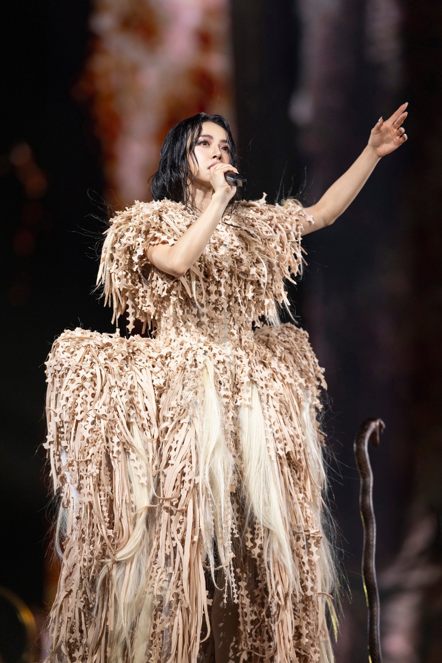 Mỹ nh&acirc;n bị cấm s&oacute;ng v&ocirc; thời hạn: To&agrave;n bộ &acirc;m nhạc bị gỡ bỏ, concert 760 tỷ đồng chịu h&agrave;ng trăm đơn tố c&aacute;o- Ảnh 8.