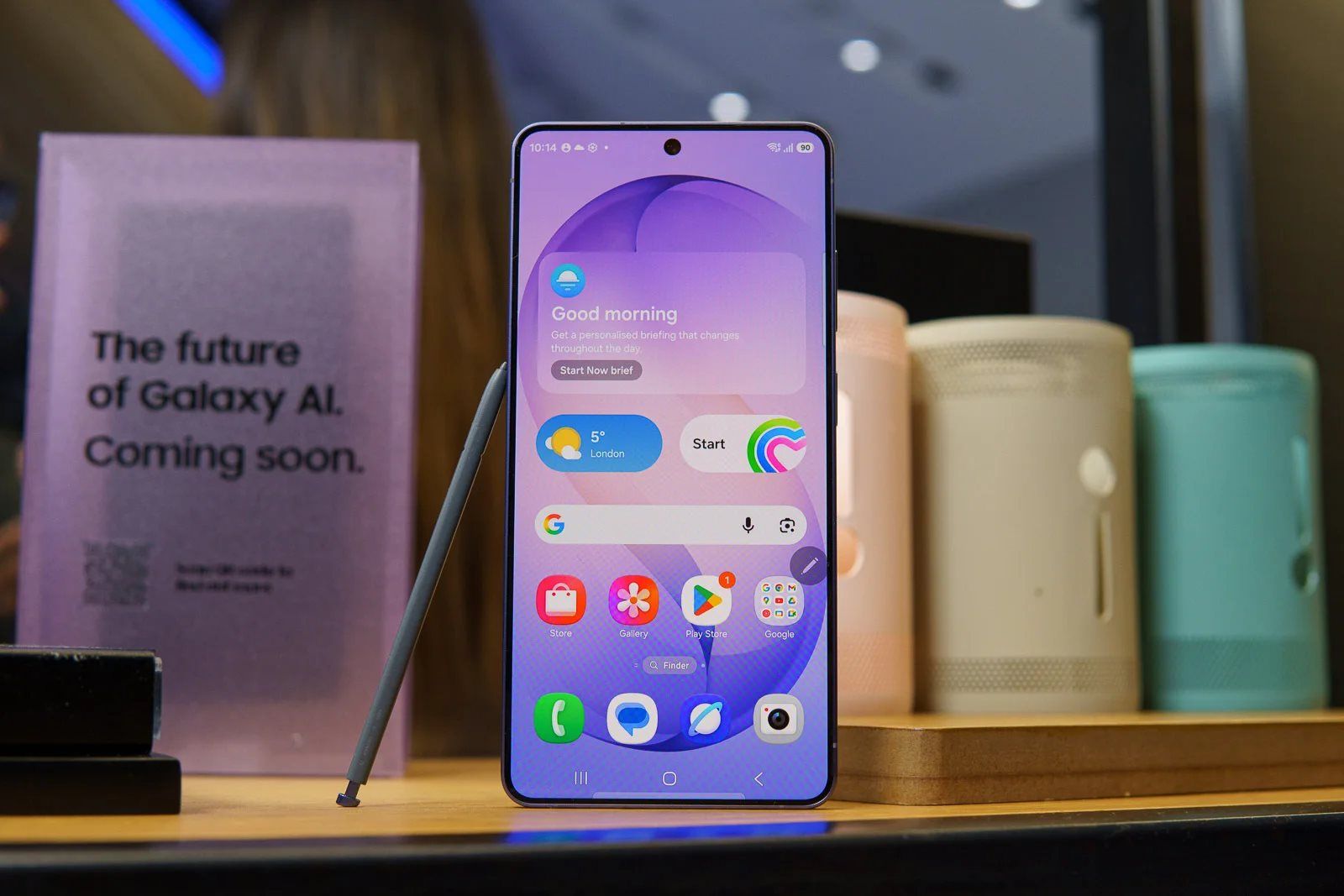 Nếu phải chọn giữa Galaxy S26 Ultra với "si&ecirc;u phẩm" iPhone 17 Pro Max th&igrave; đ&acirc;y l&agrave; mẫu điện thoại bạn n&ecirc;n mua- Ảnh 3.