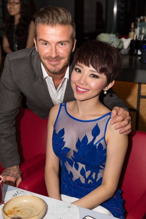 3 thập kỷ David Beckham so đọ visual với sao Việt: Vẫn đẹp h&uacute;t hồn như thuở thanh ni&ecirc;n!- Ảnh 5.