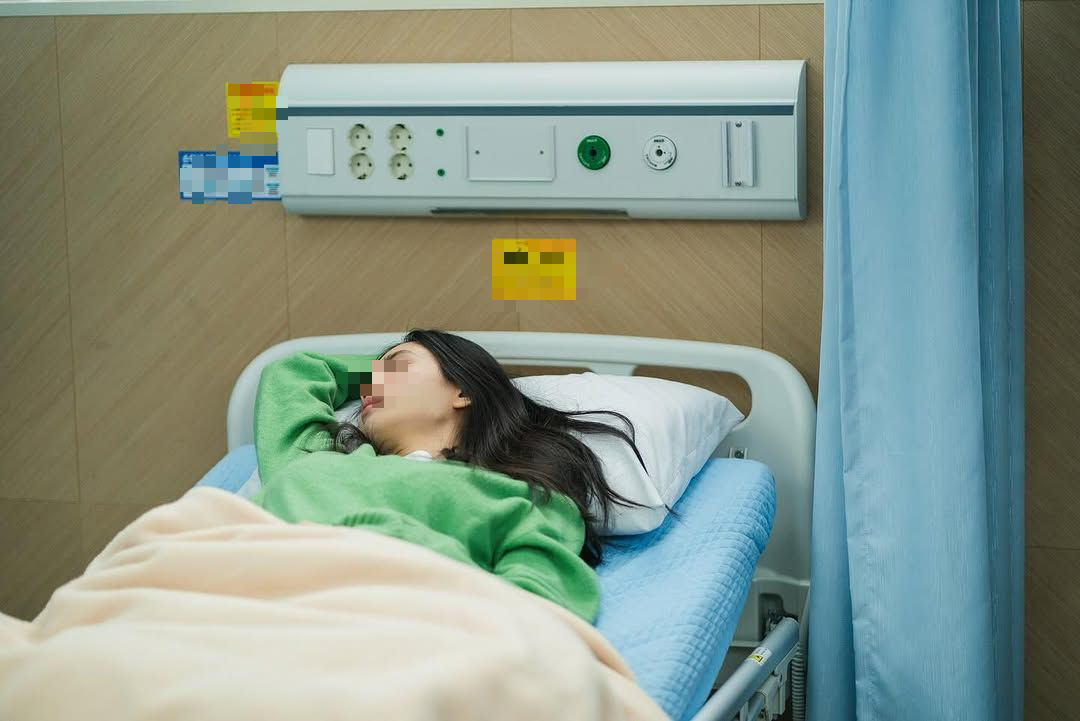 Thiếu nữ 20 tuổi mắc ung thư cổ tử cung chỉ v&igrave; kiểu d&ugrave;ng giấy vệ sinh cực quen, ai nghe xong cũng tưởng TỐT- Ảnh 1.