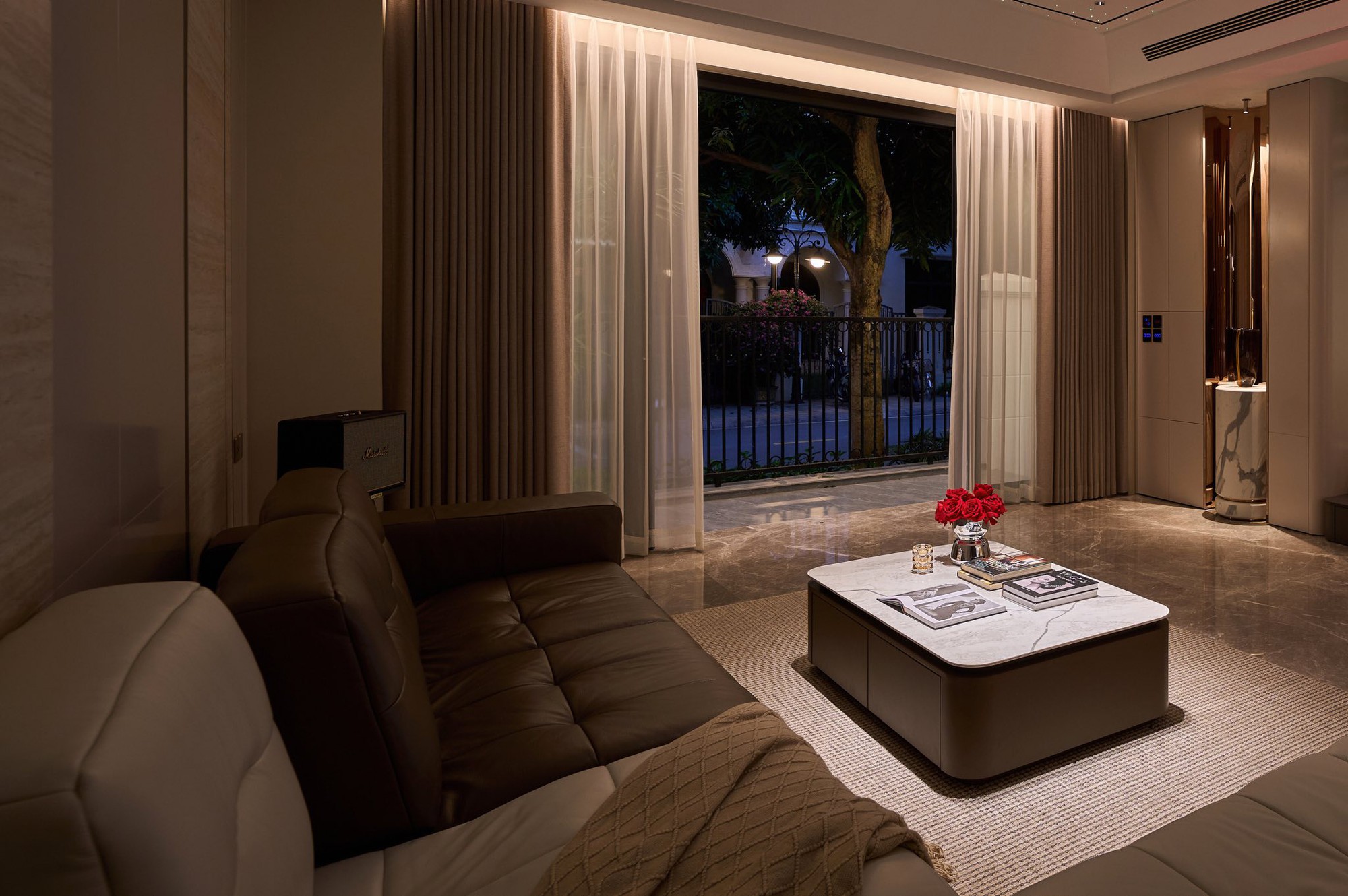 Biệt thự mấy chục tỷ của Văn Hậu - Do&atilde;n Hải My lại bị ch&ecirc; v&igrave; 1 chi tiết nhỏ trong video 3,2 triệu views- Ảnh 3.