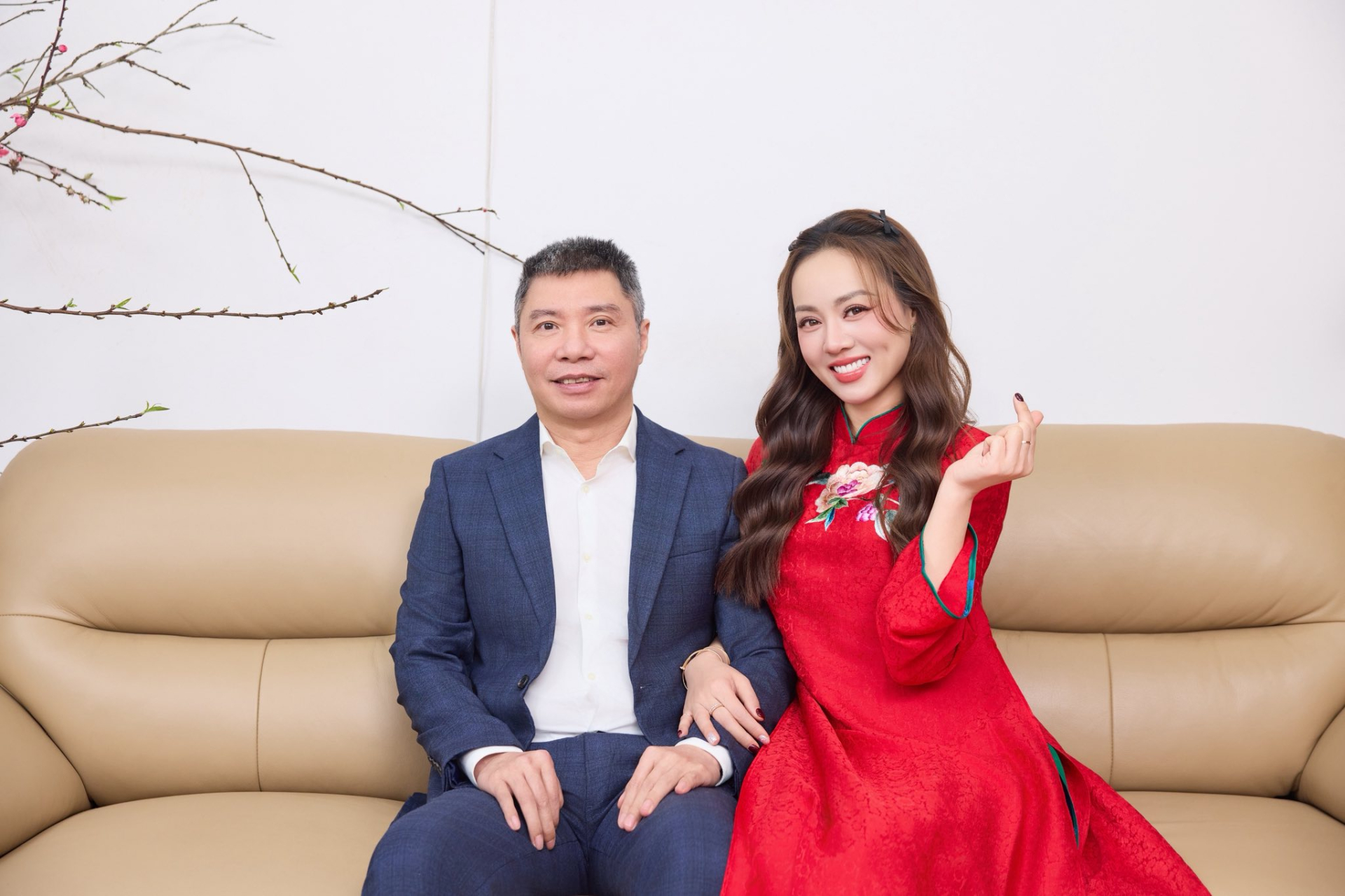 Nam NSND xin nghỉ chức Ph&oacute; gi&aacute;m đốc: Vợ chăm như em b&eacute;, tuổi 53 ai ch&ecirc; b&eacute;o l&agrave; dỗi- Ảnh 2.