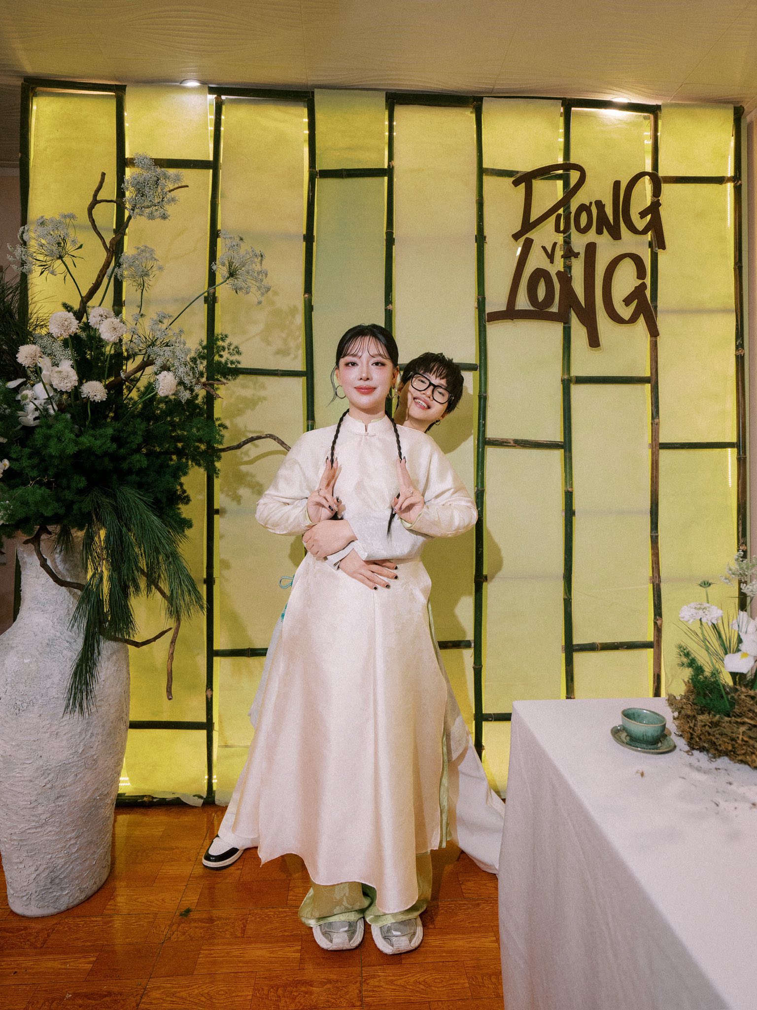 Sao nam Vbiz b&iacute; mật l&agrave;m đ&aacute;m hỏi, lần đầu h&eacute; lộ h&igrave;nh ảnh g&acirc;y sốt- Ảnh 4.