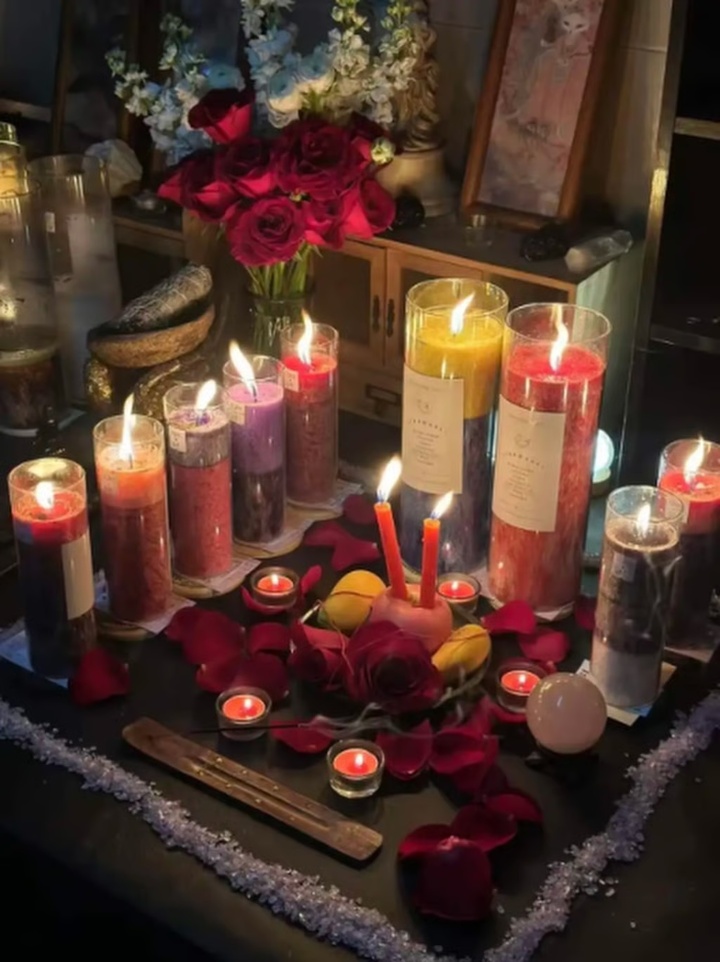 KOL lừa được 190 tỷ đồng từ việc b&aacute;n nến cầu nguyện cho giới trẻ- Ảnh 2.