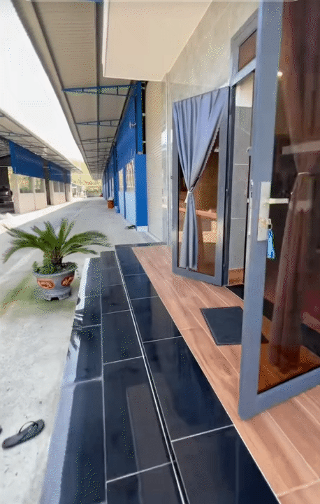 C&ocirc; d&acirc;u T&acirc;y Ninh lấy chồng Campuchia: Cưới xong về cơ ngơi triệu đ&ocirc;, th&acirc;n thế năm 19 tuổi đ&atilde; khiến người ta cho&aacute;ng v&aacute;ng- Ảnh 5.