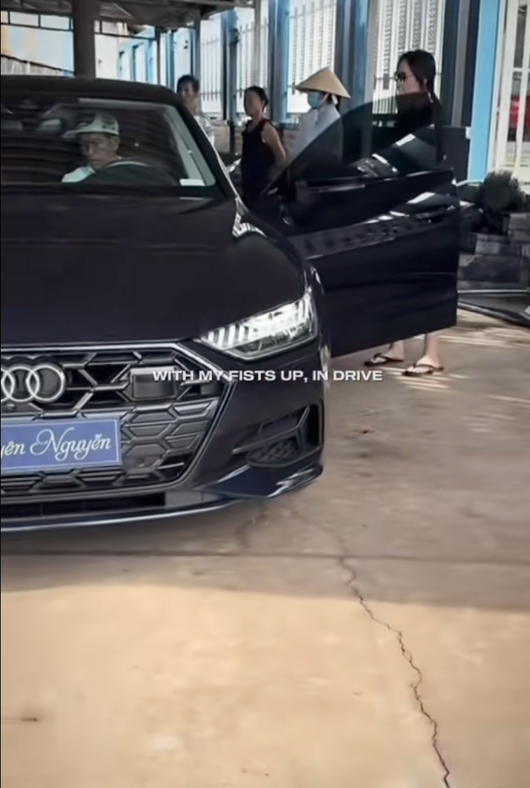 C&ocirc; d&acirc;u T&acirc;y Ninh lấy chồng Campuchia: Cưới xong về cơ ngơi triệu đ&ocirc;, th&acirc;n thế năm 19 tuổi đ&atilde; khiến người ta cho&aacute;ng v&aacute;ng- Ảnh 7.